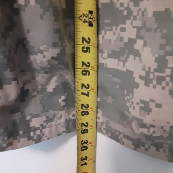 U.S. Military Combat Uniform Coat Digital Camo - Med Reg 8415-01-586-0639 - Picture 7 of 7